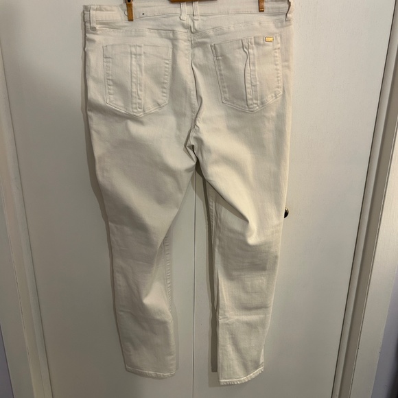 Ricki's Size 32 Ladies White, Skinny, High-rise Jeans - Picture 7 of 11